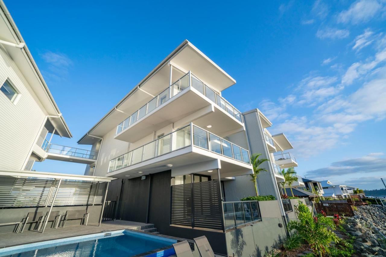 Hotel Harbour Cove Airlie Beach Esterno foto