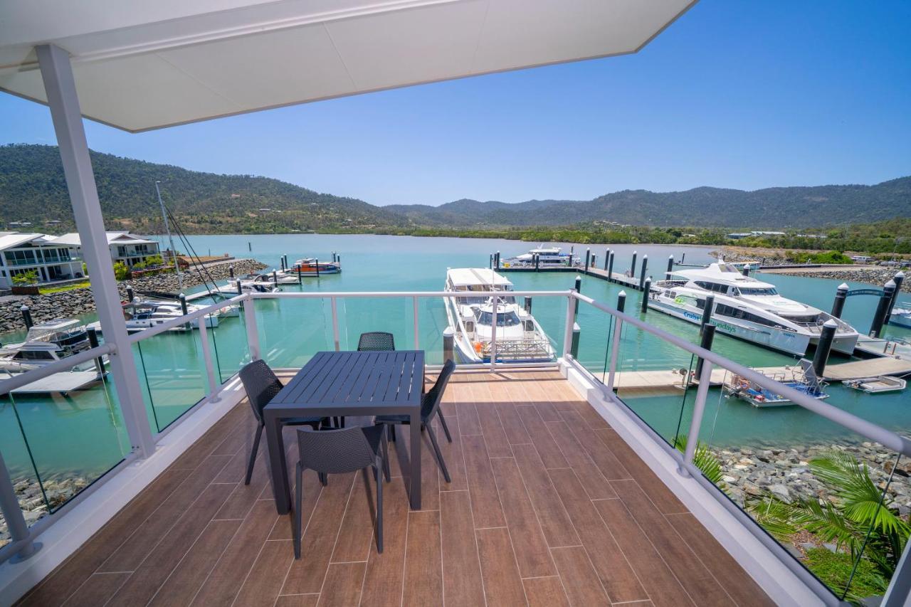 Hotel Harbour Cove Airlie Beach Esterno foto
