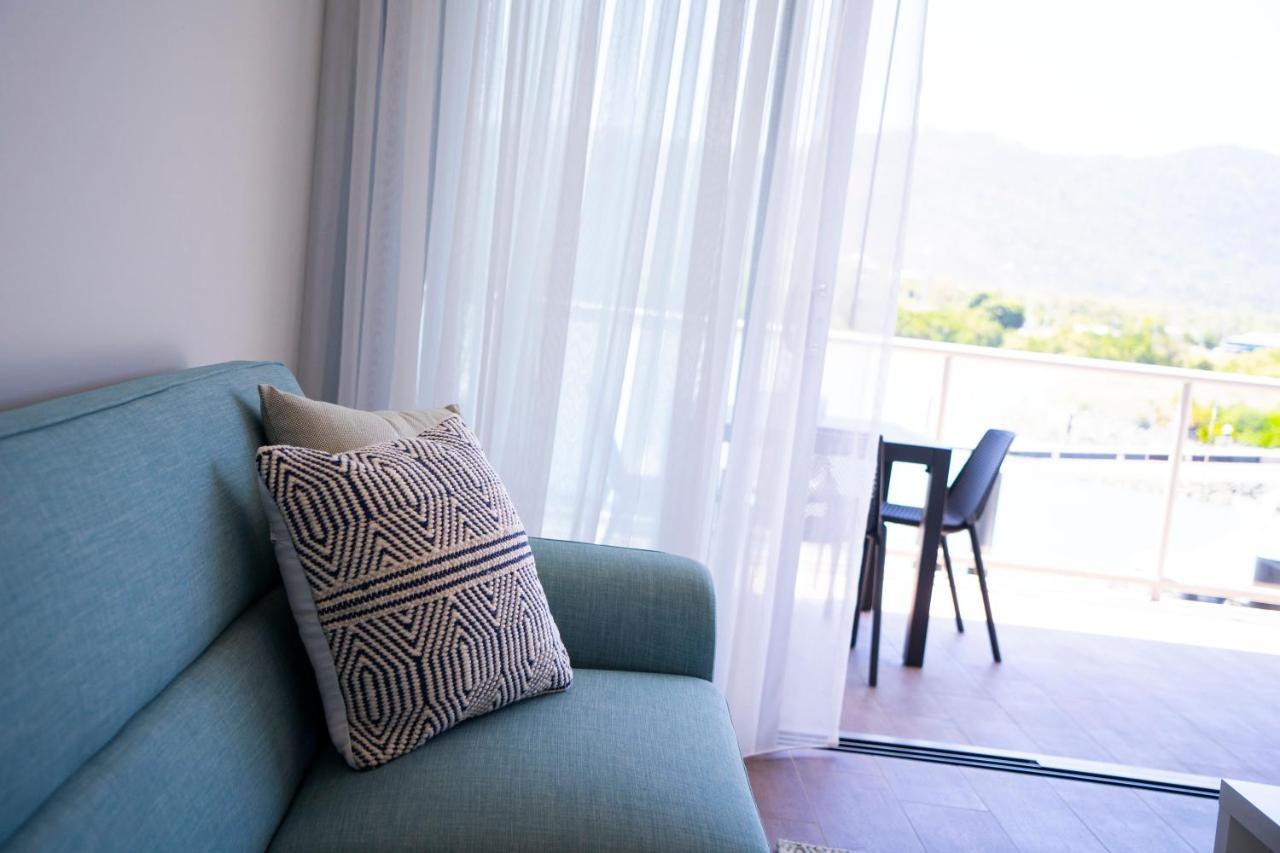 Hotel Harbour Cove Airlie Beach Esterno foto
